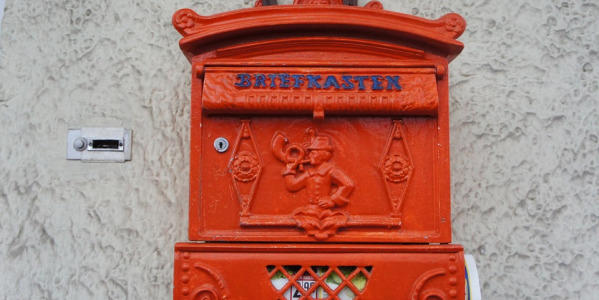 Cutiile poștale nu numai pe scrisori